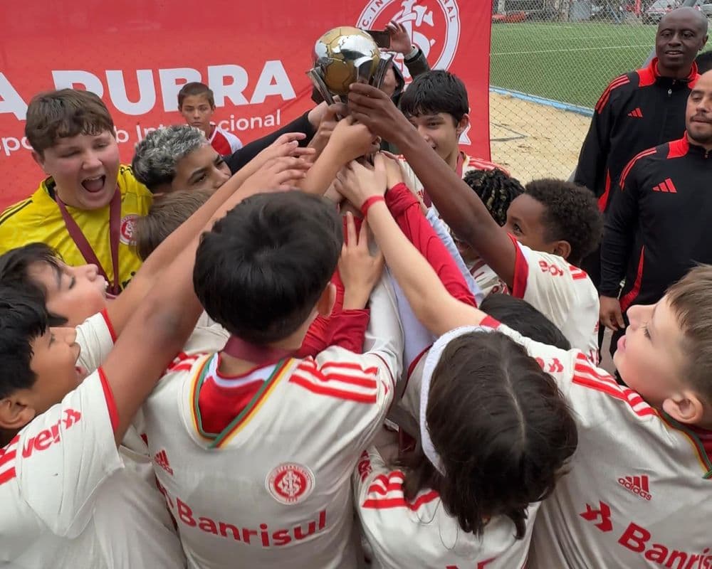 Escola Rubra realiza torneio inspirado do Mundial de Clubes do Internacional
