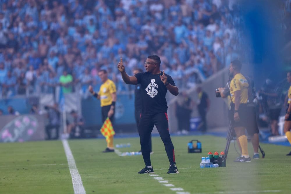 "Foi um grande resultado, mas a gente sabe que não tem nada definido", comenta R...